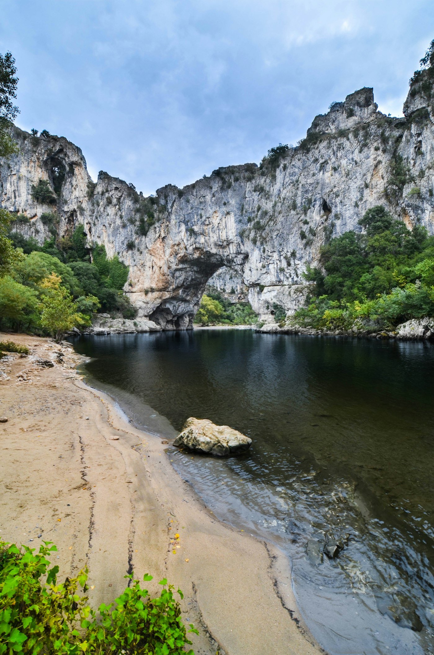 Le Pont d'Arc au-dessus de l'Ardèche